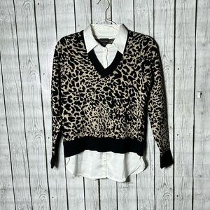Tahari animal print collars sweater size XS